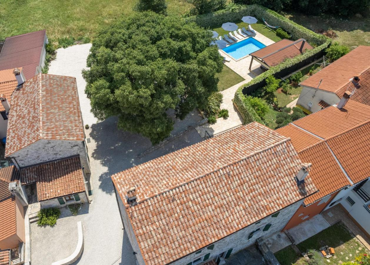 Villa Antonci-18, Pool, 3 Houses, Jacuzzi, Private Territory Antonci  Exteriér fotografie